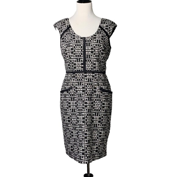 Adrianna Papell Dresses & Skirts - Adrianna Papell Dress Womens 8P Geometric Pixel Sleeveless Sheath Lined Career